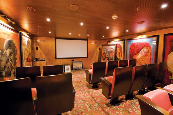 S.S. Antoinette Gallery Image